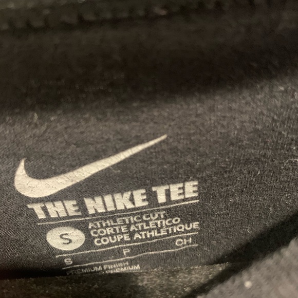 Nike Swoosh Tee - Picture 3 of 3